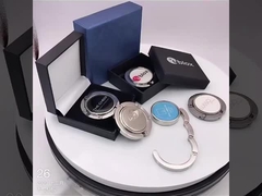 معلق الحقيبة